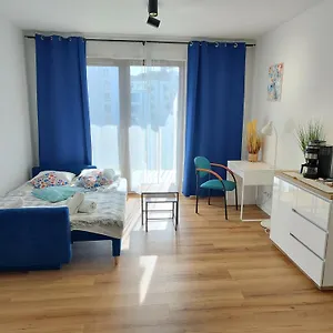 Uroczy Apartament Z Miejscem Na Auto W Garażu Apartament
